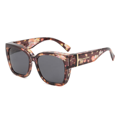 🕶️ Polarized Fit Over Sunglasses for Women – UV400 Protection Floral Frame Wear Over Prescription Glasses